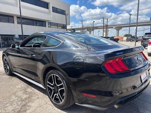 2020 Ford Mustang EcoBoost