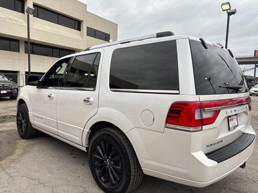 2017 Lincoln Navigator Select