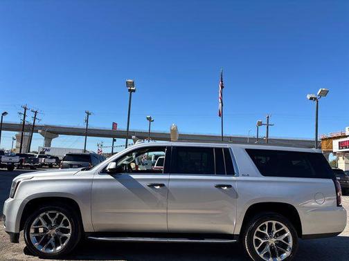 2017 GMC Yukon XL SLE