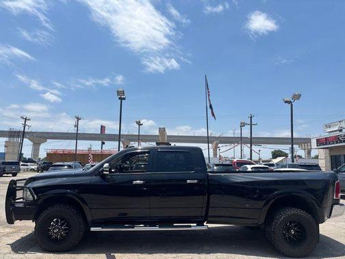 2016 RAM 3500 Laramie