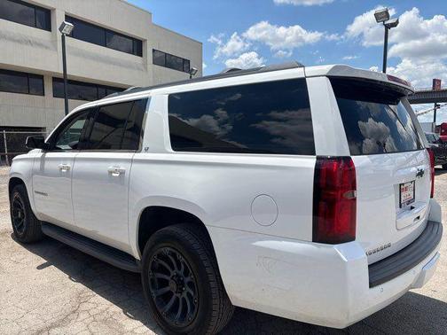 2016 Chevrolet Suburban LT