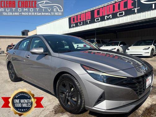 2022 Hyundai ELANTRA SEL