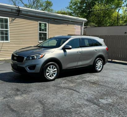 Titanium Silver 2017 Kia Sorento LX