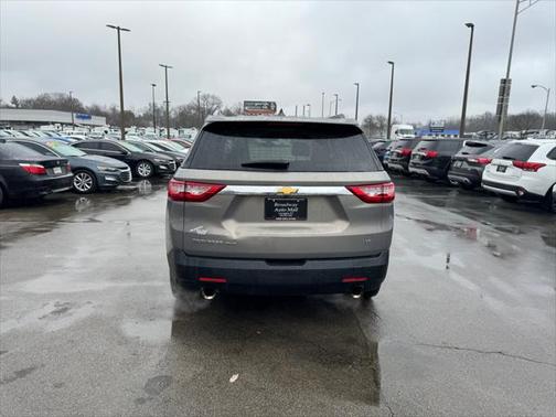 2018 Chevrolet Traverse LT Cloth
