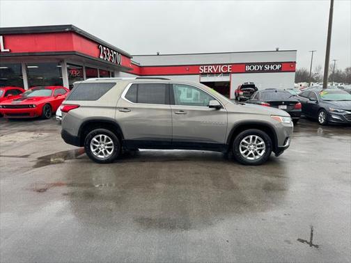 2018 Chevrolet Traverse LT Cloth
