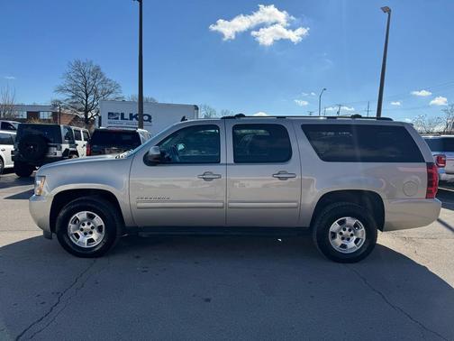 2013 Chevrolet Suburban 1500 LS