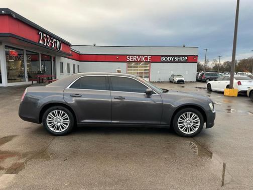 2014 Chrysler 300 S