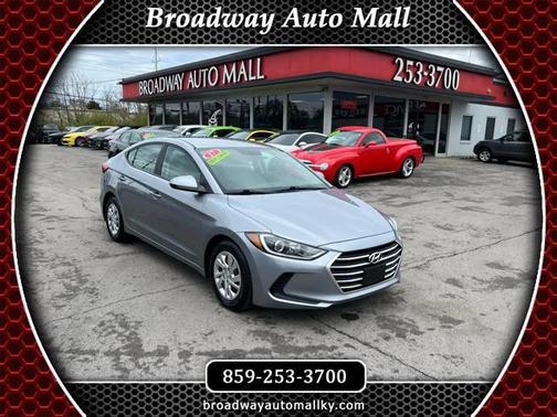 2017 Hyundai ELANTRA SE