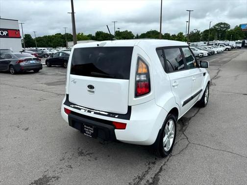 2011 Kia Soul +