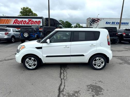 2011 Kia Soul +