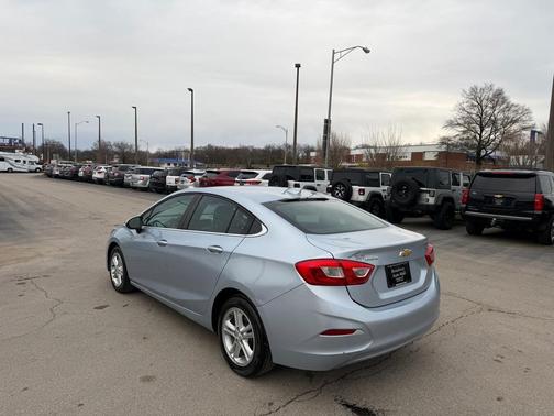 2017 Chevrolet Cruze LT