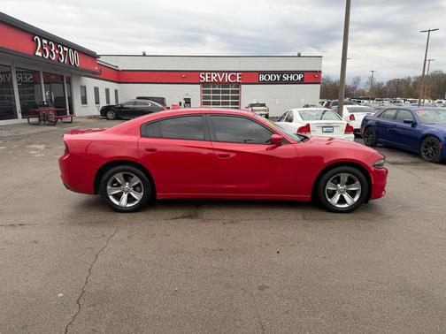 2015 Dodge Charger SXT