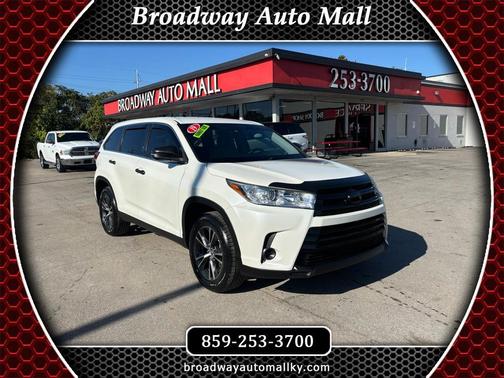 2019 Toyota Highlander LE I4