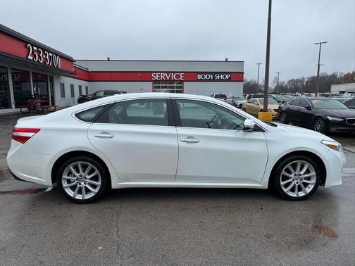 2013 Toyota Avalon XLE