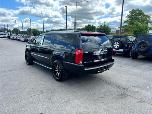 2007 Cadillac Escalade ESV Standard
