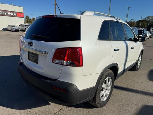 2013 Kia Sorento LX