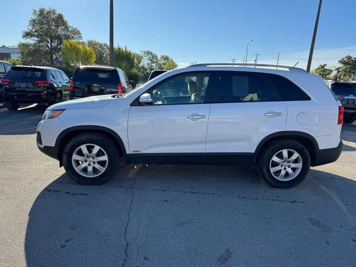 2013 Kia Sorento LX