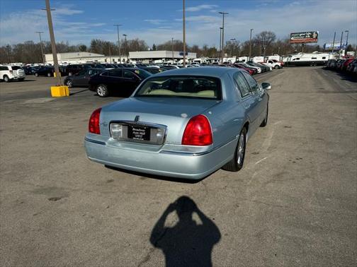 2009 Lincoln Town Car Signature