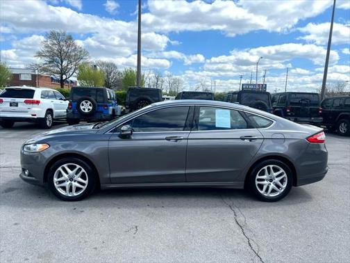 2014 Ford Fusion SE