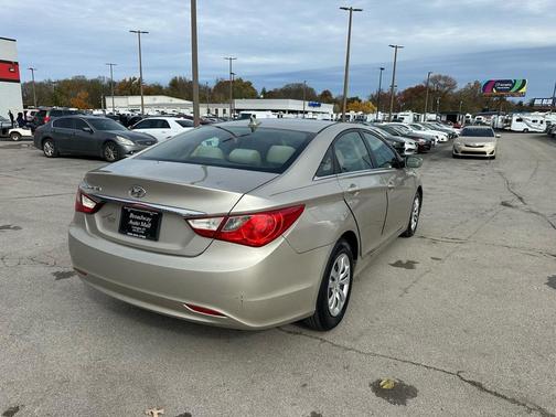 2011 Hyundai SONATA GLS