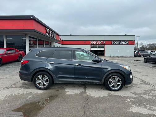 2016 Hyundai SANTA FE SE