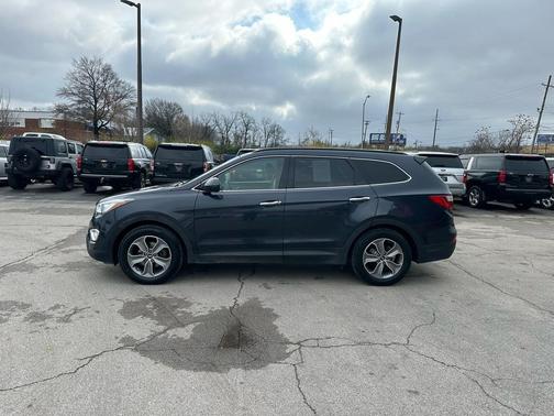 2016 Hyundai SANTA FE SE