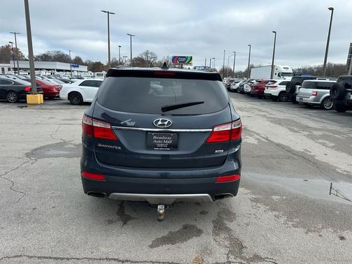 2016 Hyundai SANTA FE SE