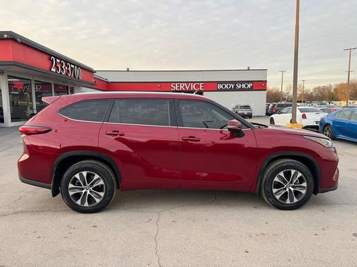 2020 Toyota Highlander XLE