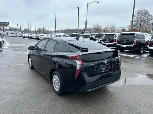 2017 Toyota Prius Three Touring