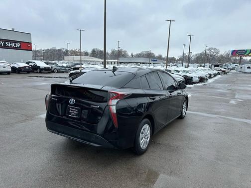 2017 Toyota Prius Three Touring