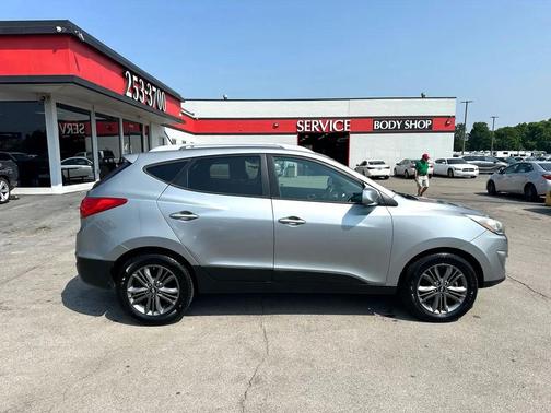 2015 Hyundai TUCSON SE
