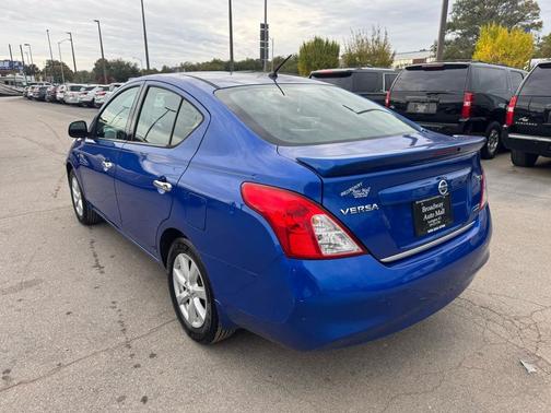2014 Nissan Versa 1.6 SV