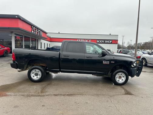 2016 RAM 2500 4WD Crew Cab 149'' Tradesman