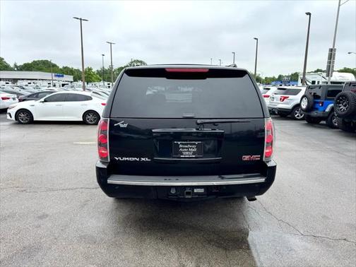 2008 GMC Yukon XL Denali