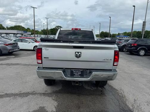 Bright Silver Metallic Clearcoat 2017 RAM 2500 SLT Crew Cab 4x4 6'4' Box