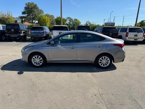 2022 Hyundai Accent SEL