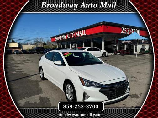 2019 Hyundai ELANTRA SE