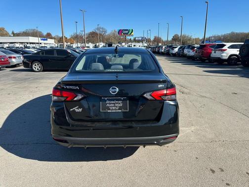 2020 Nissan Versa 1.6 S