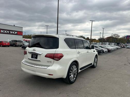 2015 INFINITI QX80 Base