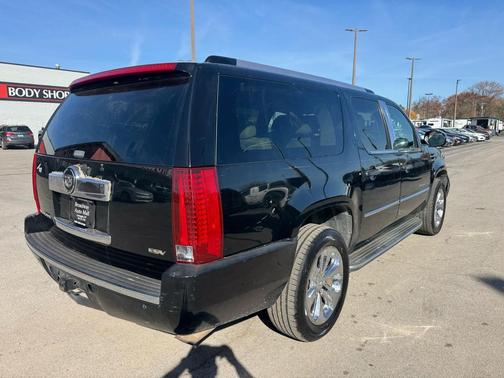 2007 Cadillac Escalade ESV Standard