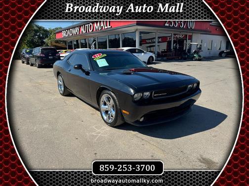 2012 Dodge Challenger SXT