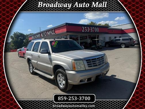 2005 Cadillac Escalade Base