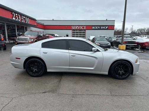 2012 Dodge Charger SE