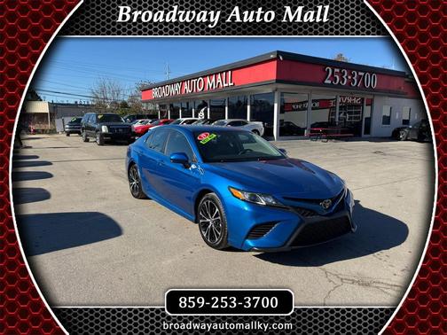 2019 Toyota Camry SE