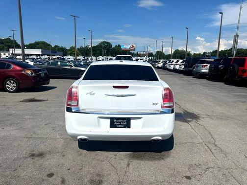2012 Chrysler 300 Limited