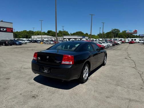 Brilliant Black Crystal Pearlcoat 2010 Dodge Charger SXT