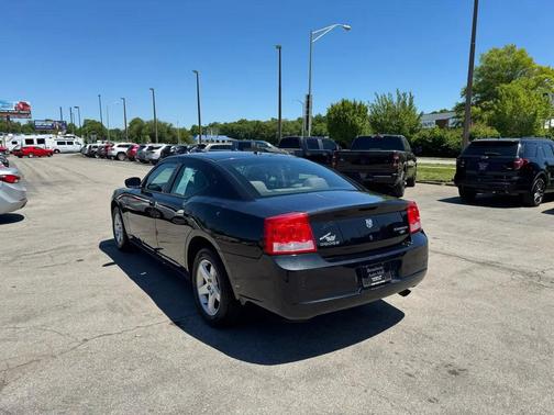 Brilliant Black Crystal Pearlcoat 2010 Dodge Charger SXT
