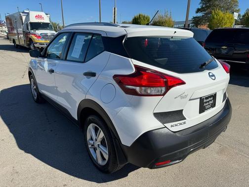 2019 Nissan Kicks S