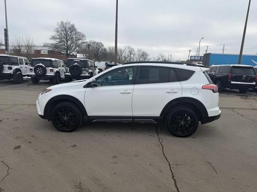 2018 Toyota RAV4 Adventure