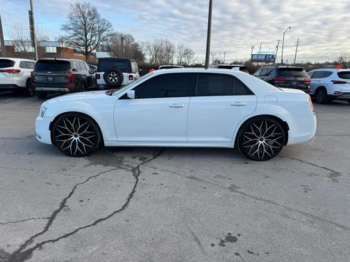 2018 Chrysler 300 S